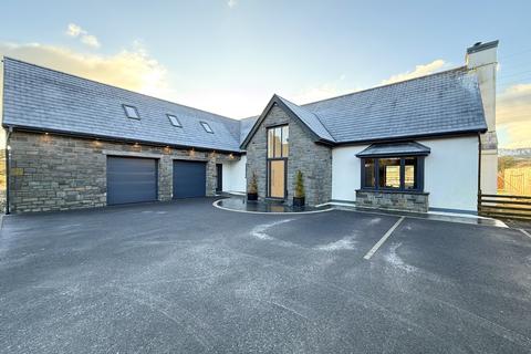 5 bedroom detached house for sale, Rhigos, Aberdare CF44