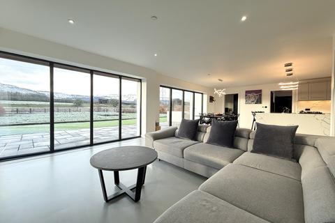 5 bedroom detached house for sale, Rhigos, Aberdare CF44