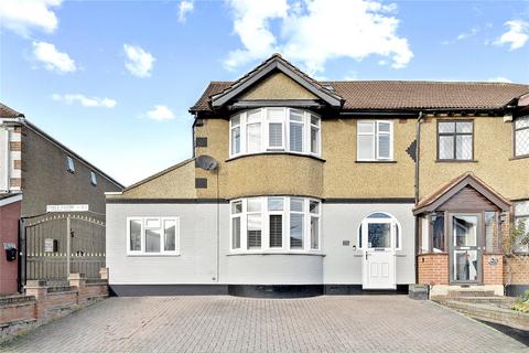 4 bedroom house to rent, Dale View Crescent, Chingford E4