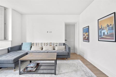 4 bedroom house to rent, Dale View Crescent, Chingford E4