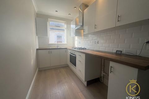 1 bedroom barn conversion to rent, Stubbington Avenue, North End