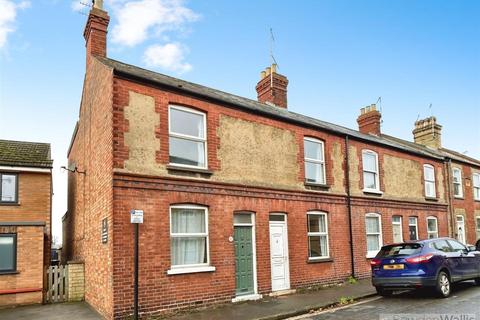 2 bedroom end of terrace house for sale, Vine Street, Stamford