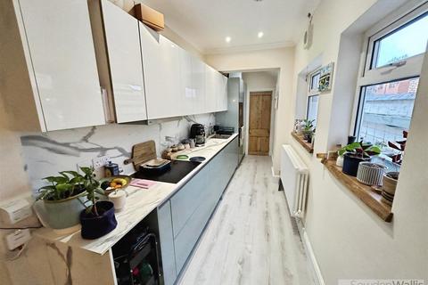 2 bedroom end of terrace house for sale, Vine Street, Stamford