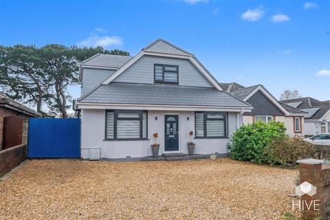 4 bedroom detached house for sale, Sopers Lane, Poole BH17