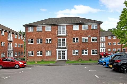 2 bedroom flat for sale, Midhope Close, Woking GU22