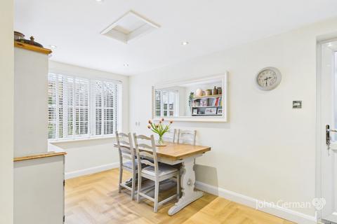 4 bedroom detached house for sale, Marlborough Way, Ashby-de-la-Zouch