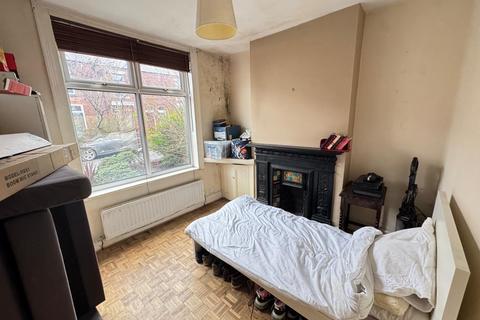 2 bedroom terraced house for sale, Greenway Avenue, Manchester