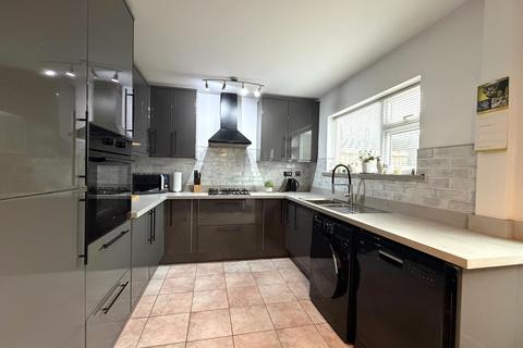2 bedroom terraced house for sale, St Annes Avenue, Middlewich, Cheshire East