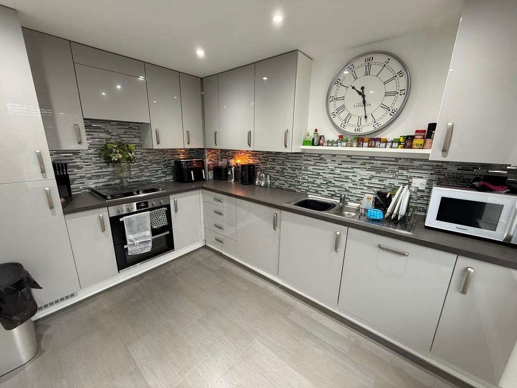 Kitchen 1
