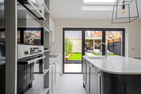 undefined, Farm Close, Sunninghill, SL5