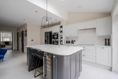 undefined, Farm Close, Sunninghill, SL5