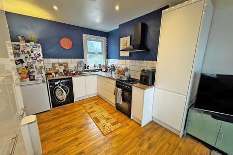 2 bedroom maisonette for sale, Brighton Road, Shoreham-by-Sea BN43