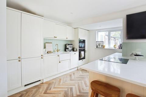 3 bedroom detached house for sale, West End Road