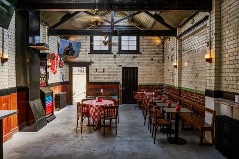 Restaurant to rent, 137 Upper St London N1 1QP