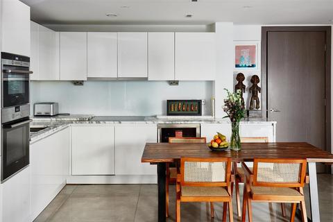 2 bedroom apartment for sale, Distillery Wharf, Hammersmith, W6