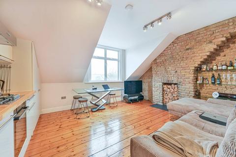 2 bedroom flat to rent, Endymion Road, Brixton, London, SW2