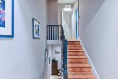 2 bedroom flat to rent, Endymion Road, Brixton, London, SW2