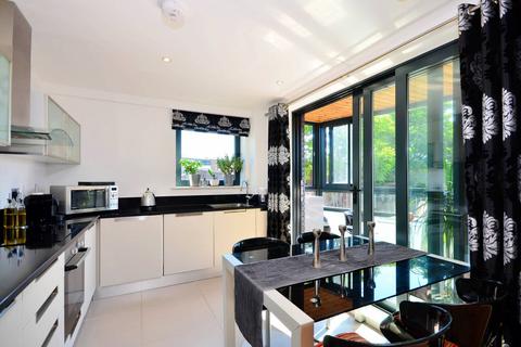 2 bedroom flat to rent, Weston Street, Borough, London, SE1