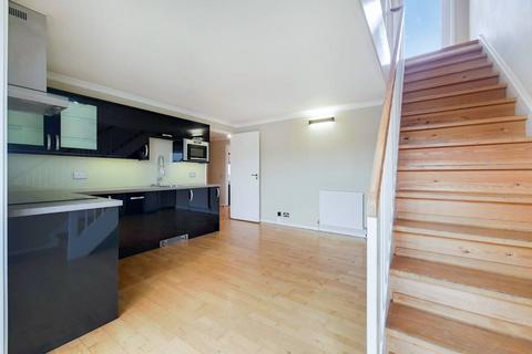2 bedroom flat to rent, Queen of Denmark Court, Canada Water, London, SE16