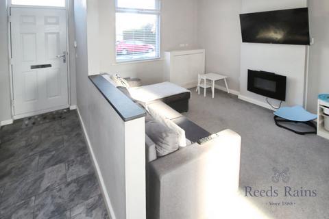 2 bedroom terraced house for sale, Wood Lane, Leeds LS26