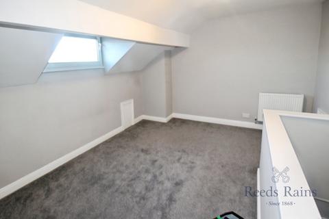 3 bedroom terraced house for sale, Haigh Road, Leeds LS26