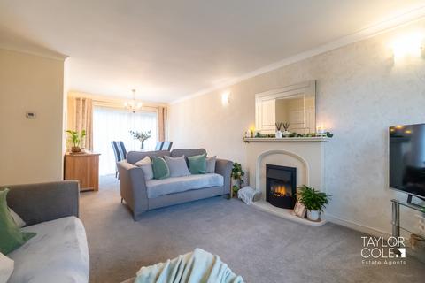3 bedroom detached house for sale, Dosthill Road, Two Gates