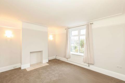 3 bedroom semi-detached house to rent, Bradway Road, Sheffield S17