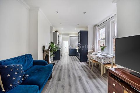 2 bedroom ground floor flat for sale, Goring Road, Bounds Green N11
