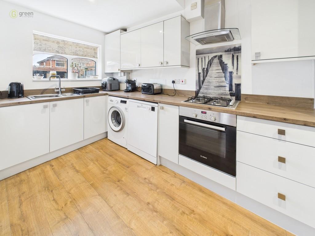 Cam01698 g0 pr0124 still009