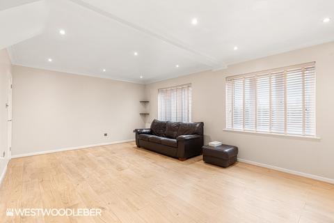 1 bedroom apartment to rent, Flamstead End Road, Waltham Cross EN8