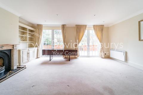 undefined, Northcliffe Drive, Totteridge, London