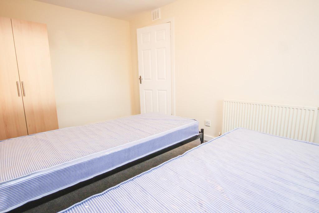 5 Louburn - Redone Small-18