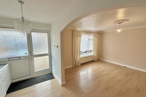 3 bedroom semi-detached house to rent, Bramble Way, Cotgrave, Nottingham