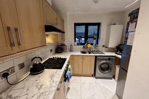 2 bedroom apartment for sale, Horseshoe Close, Waltham Abbey