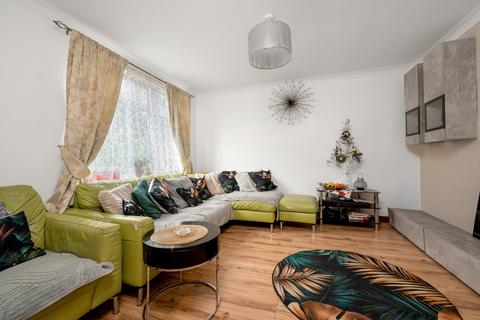 3 bedroom semi-detached house for sale, Tranquil Spacious Home on Thrush Close, Melton, LE13 0QF