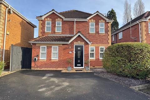 4 bedroom detached house for sale, Pencraig Close, Kenilworth