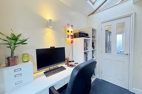 4 bedroom detached house for sale, Pencraig Close, Kenilworth