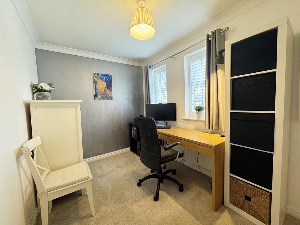 Bedroom or Office