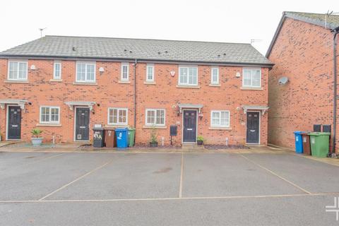 2 bedroom terraced house to rent, North Croft, Manchester M46