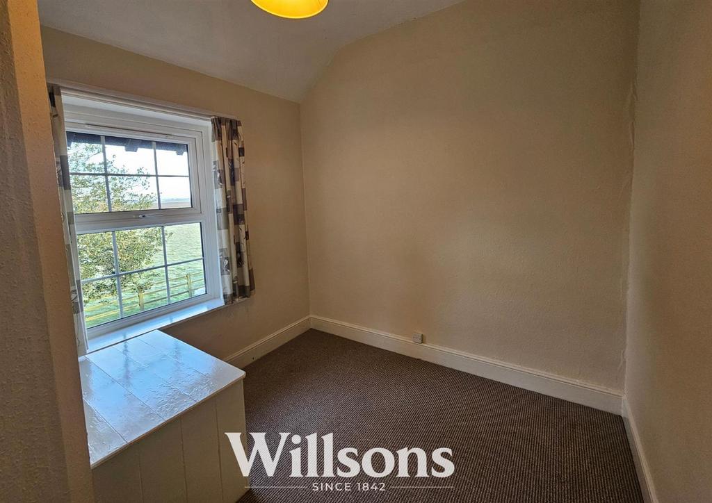 Bedroom 4.jpg