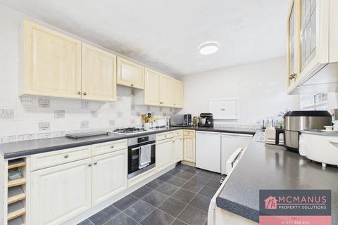 3 bedroom terraced house for sale, Bernhardt Crescent, Stevenage SG2