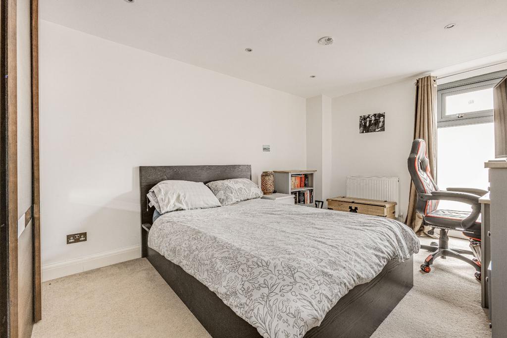 Apartment in London - View 4