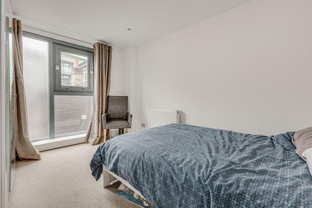 Apartment in London - More