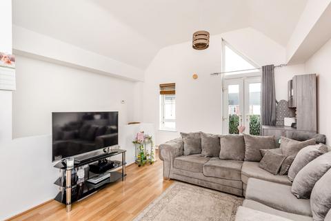 2 bedroom flat for sale, Maes Deri, Ewloe, CH5