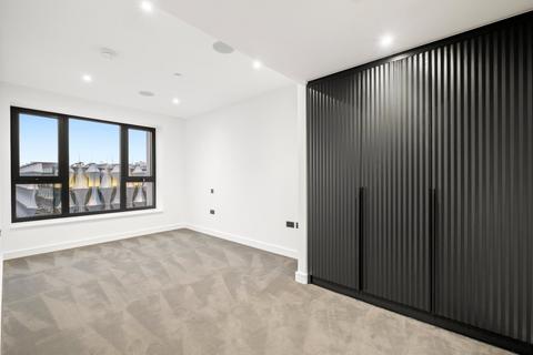 2 bedroom flat to rent, One Linear Place, Nine Elms, London