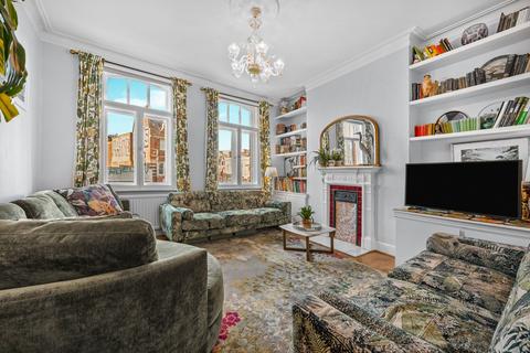 2 bedroom house for sale, Camden High Street, London