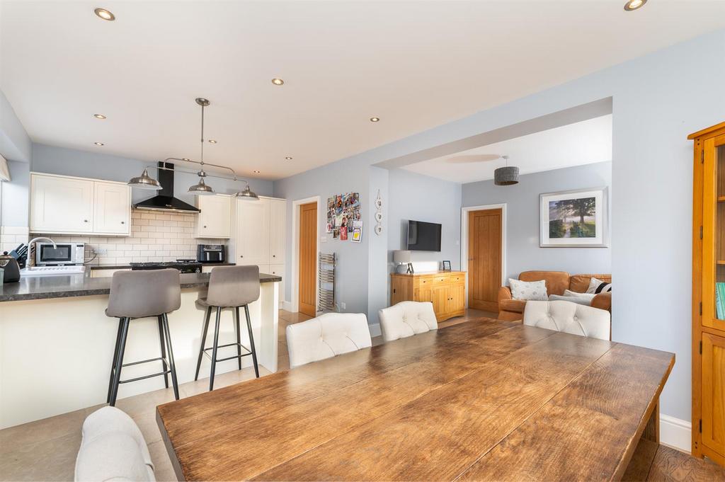 Living &amp; Dining Kitchen