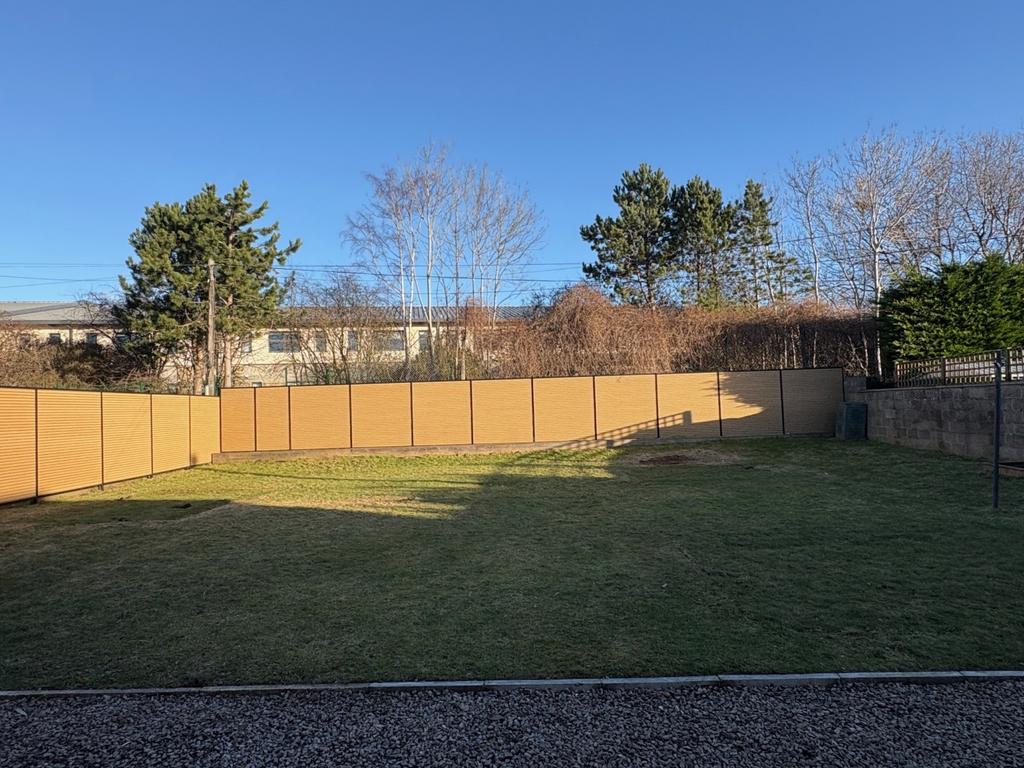 20 NGL Rear Garden