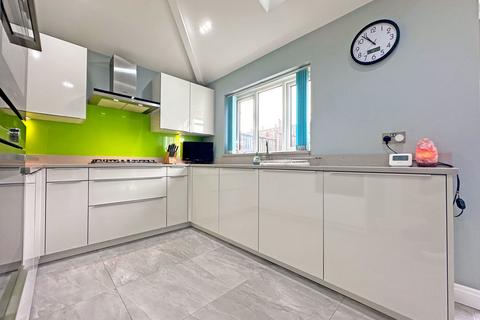 3 bedroom semi-detached house for sale, Devey Drive, TIPTON, DY4 0LU
