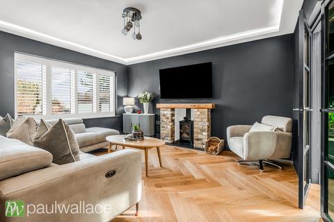 5 bedroom detached house for sale, Woodstock Road|Broxbourne|Approx. 2,500 sq ft Five-Bedroom Family Home
